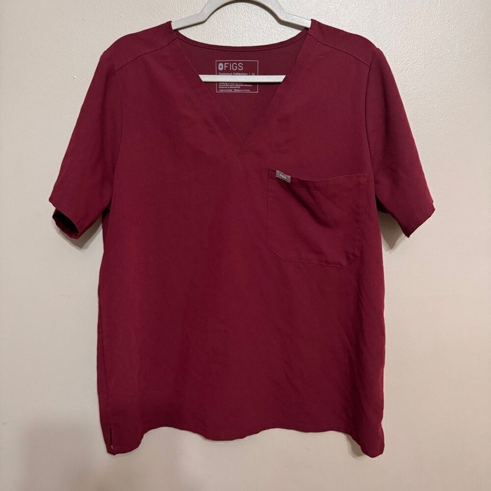 Figs women’s Catarina burgundy scrub top size XL